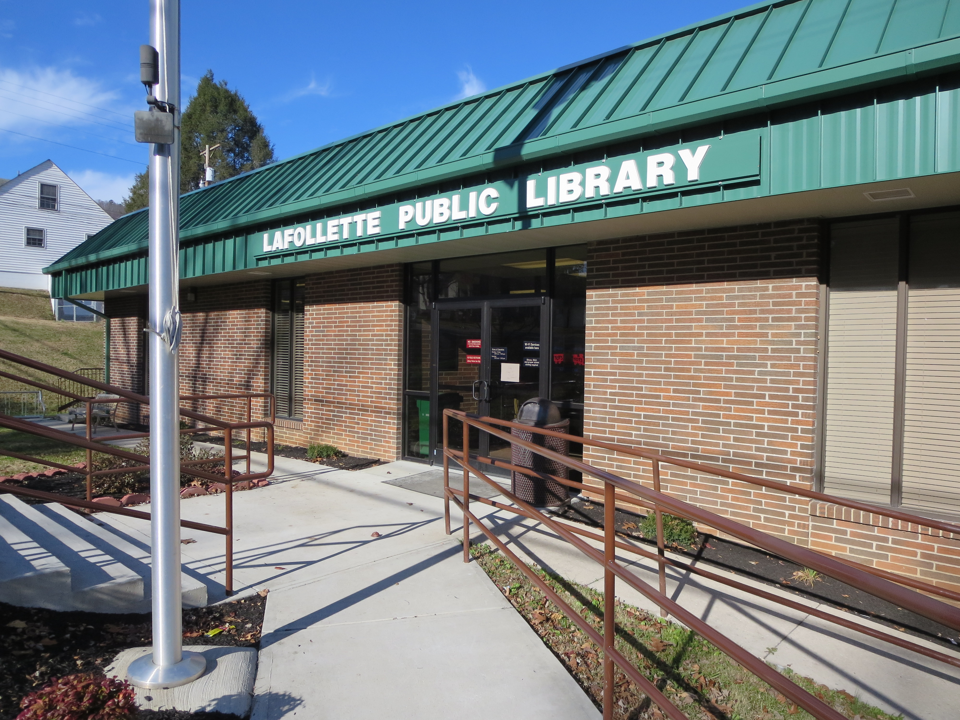 LaFollette Public Library